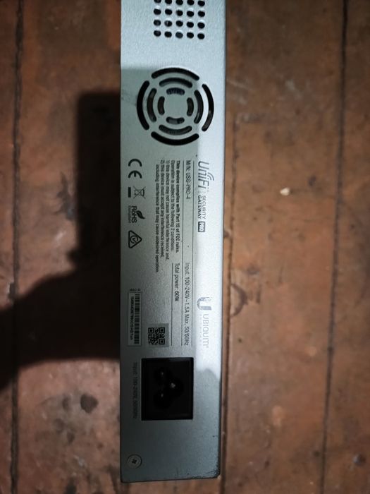 Маршрутизатор Ubiquiti UniFi Security Gateway Pro (USG-PRO-4