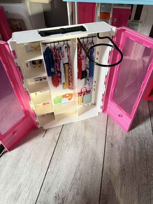Domek miejski Barbie 3 pietrowy