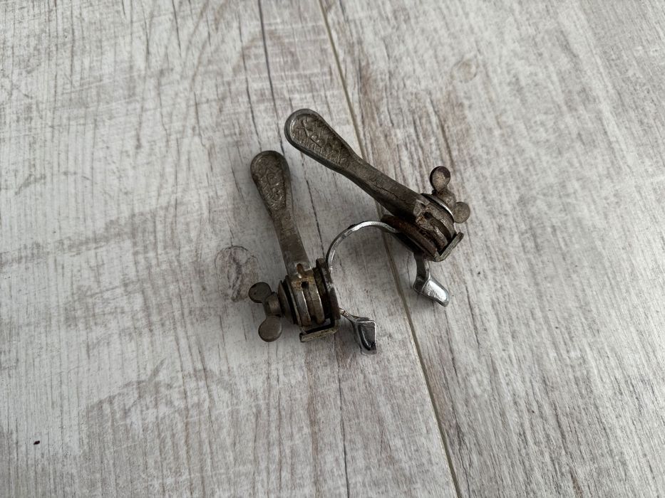 SL16	Manetki na ramę XB3 Kharkov obejma