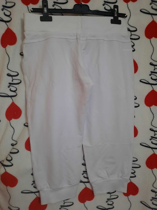 Calções de treino.
Usados poucas vezes.