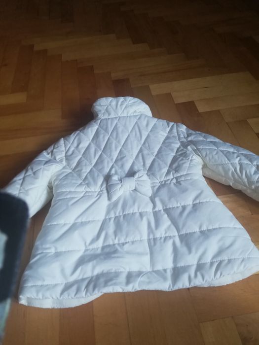 Prześliczna kurtka wiosenna dla dziewczynki 80