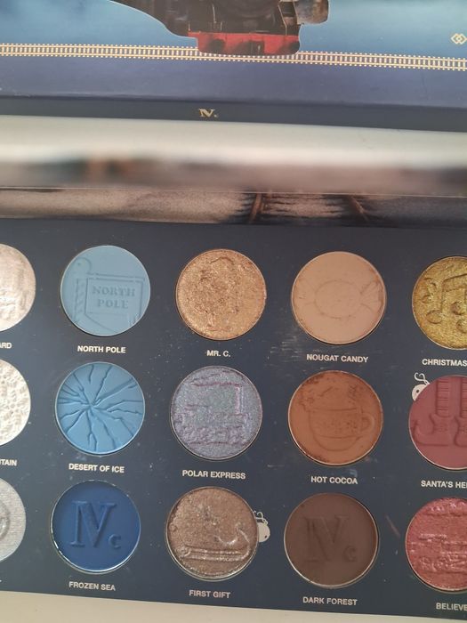 Nomad Cosmetics paleta cieni Polar Express