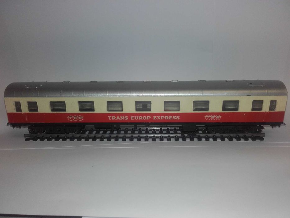 Wagon pasażerski trans europ express H0
