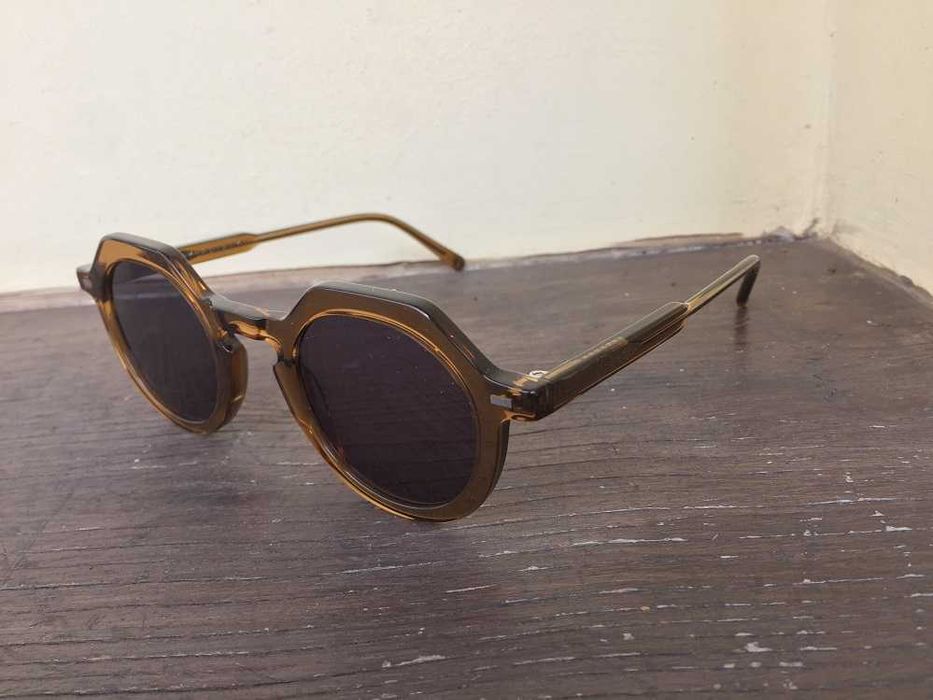 Oculos de Sol -- Marca: Jimmy Fairly  ( unisexo ) castanhos