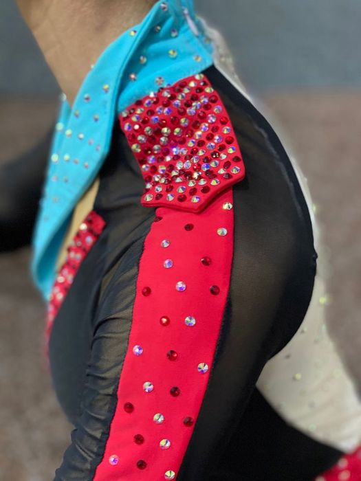 Изготовление на заказ (пошив) танцевальных и сценических костюмов