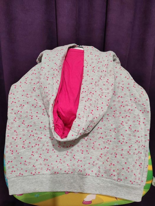 Продам кофту для дівчинки