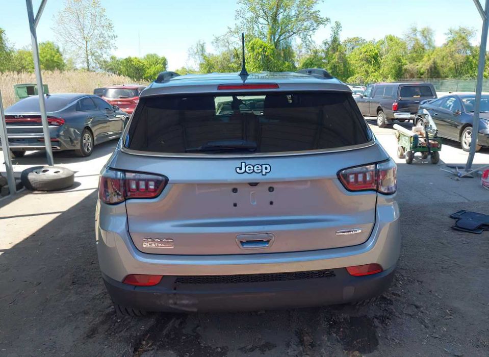 Jeep Compass North      2021