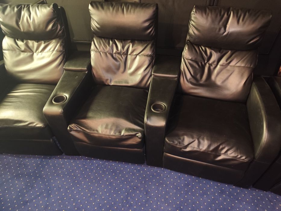 Sprzedam fotele kinowe