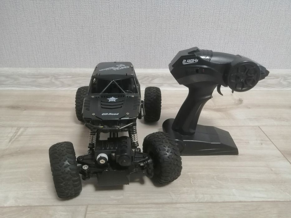Джип на радиоуправлени