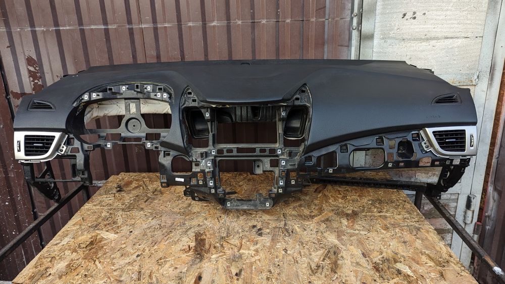 Торпеда, Панель безпеки Airbag Hyundai i30 друге покоління 2011-16 рік