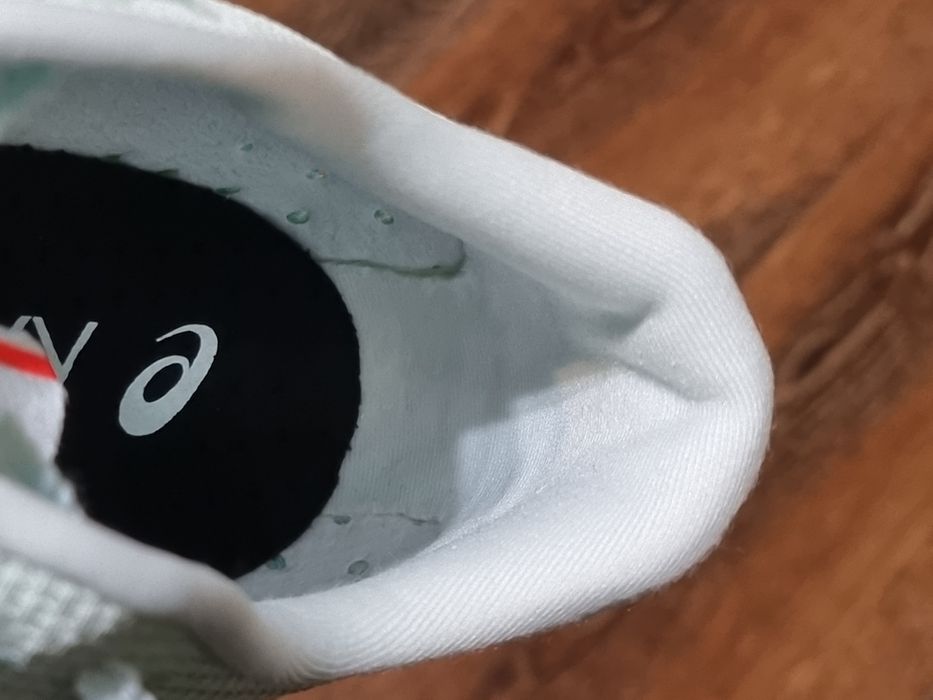 Оригінал 100% Кросівки Asics Metaspeed Sky Paris  EURO 44.5