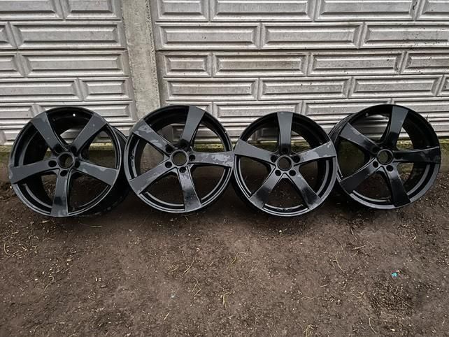 Продам титани  до авто