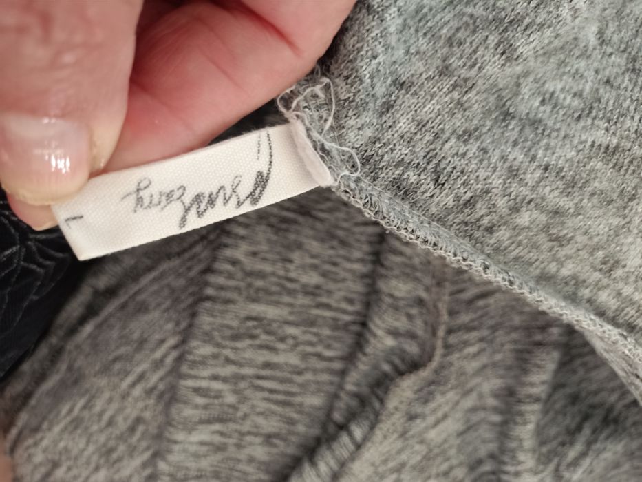 Bluza damska z bawełny.