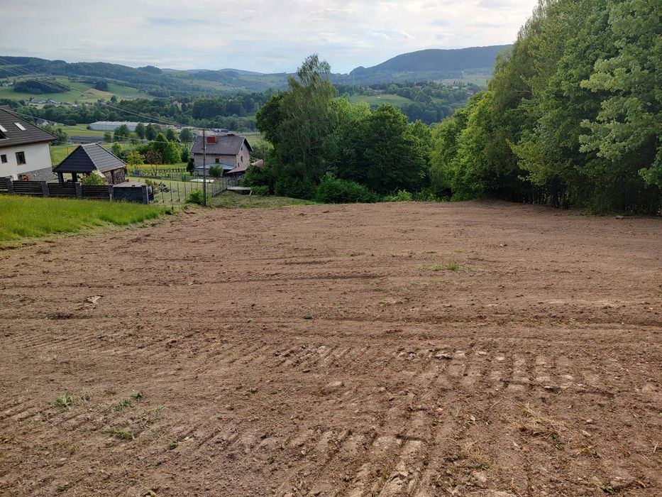 Sprzedam działkę  42 ar w tym budowlaną 12 ar, Ropa