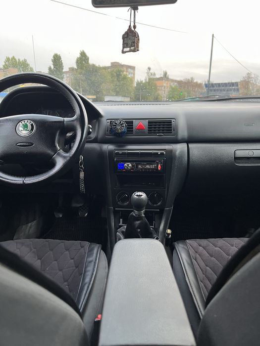 Продам  Шкода октавія 1.8 т