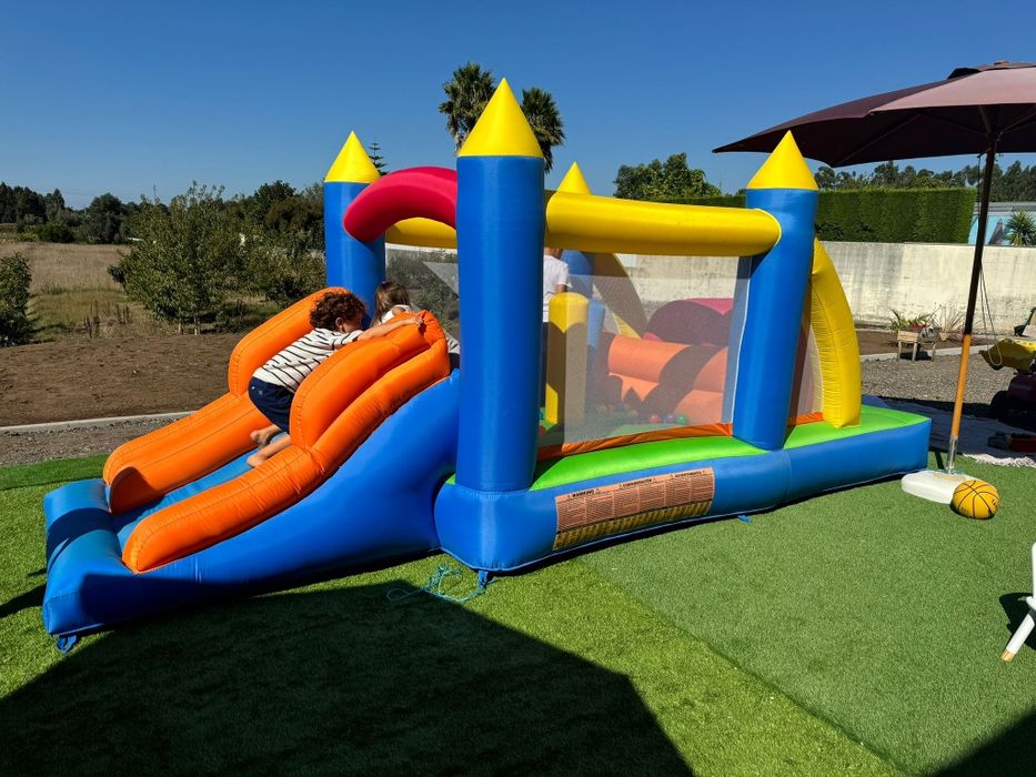 Alugamos insuflável pula pula aniversarios festas casamentos