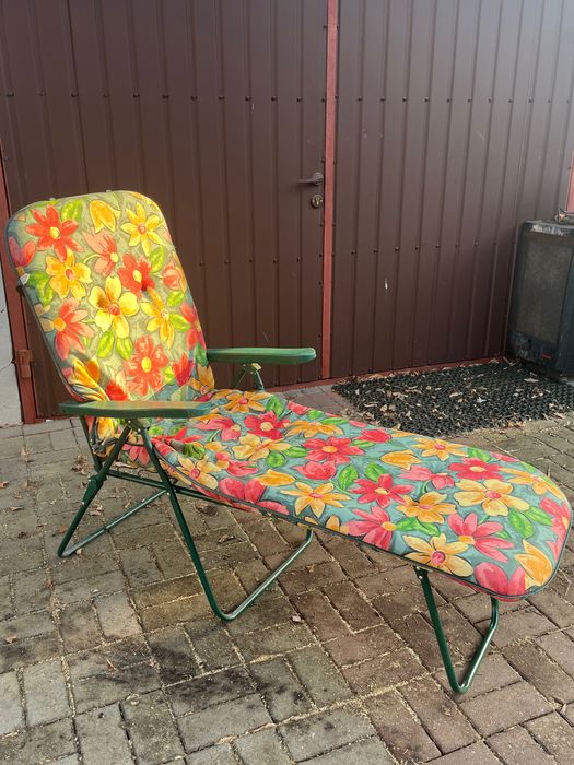 Leżak ogrodowy z materacem