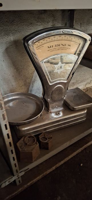 Venda de Garagem em Lote