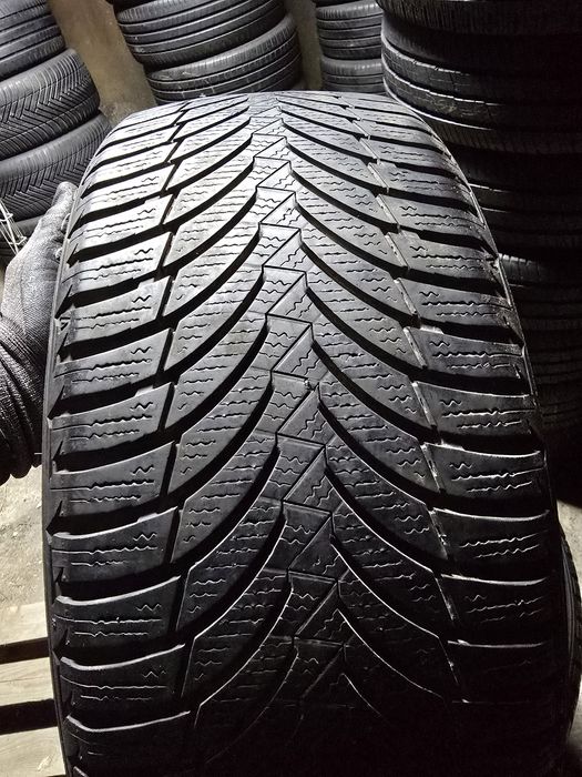 225/50R17 Nexen Winguard snowg