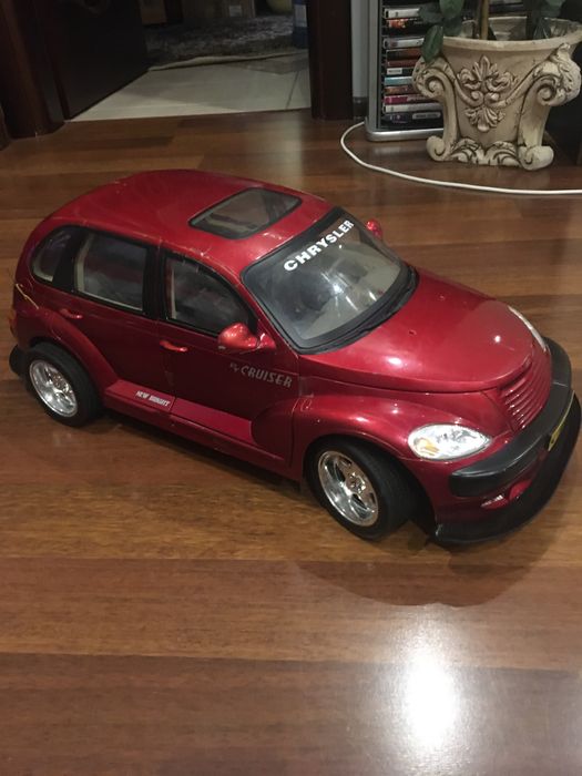 Продам раритетную модель 1:6 автомобиля на радиоуправлении, USA