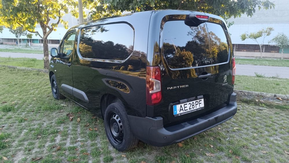 Peugeot Partner Longa 2020 | 1.5 HDI | 3 Lugares | Preta