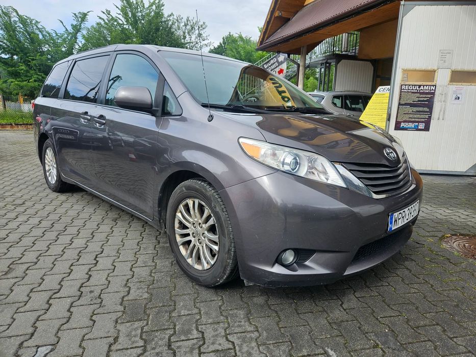 Toyota Sienna