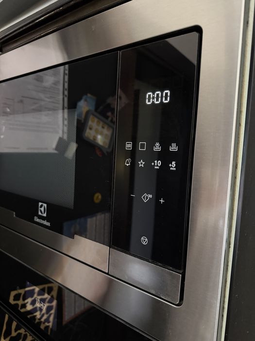Kuchenka mikrofalowa electrolux do zabudowy