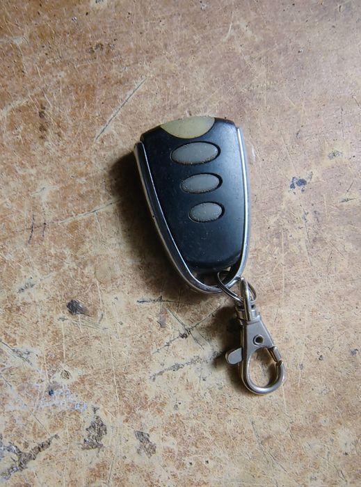 Piloty do bramy FAAC