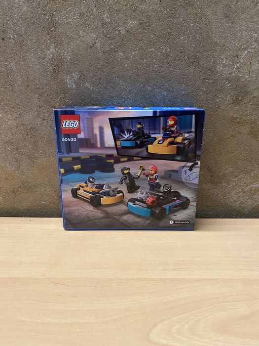 Lego City 60400 selado