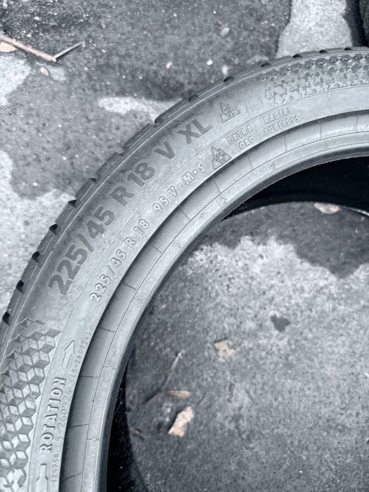 225 45 18 Continental TS870P 85% 2022 Шини Зима