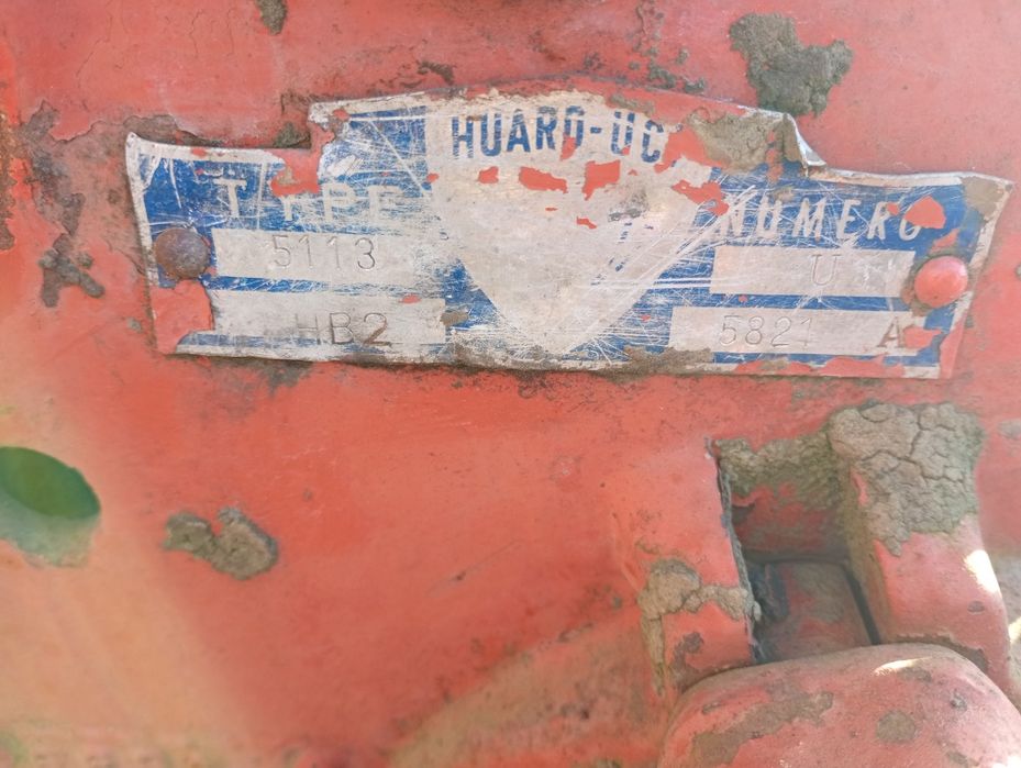 Продам плуг 2 по30 HUARD