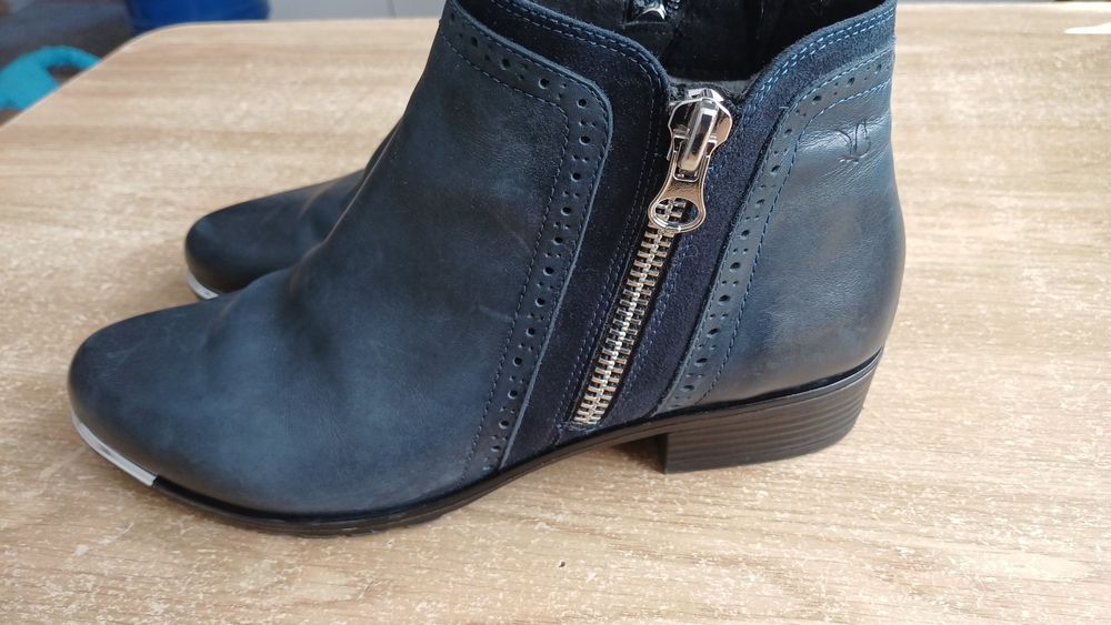 Ботильони ботинки жіночі шкіра 39
