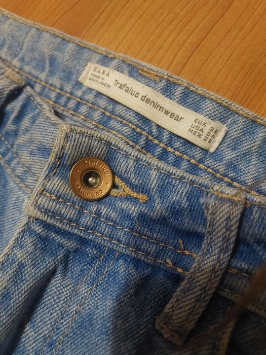 Джинси мом фірма  Zara, 36р. Оригінал