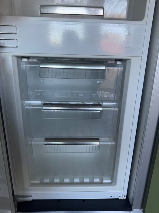 Frigorífico de encastrar Siemens