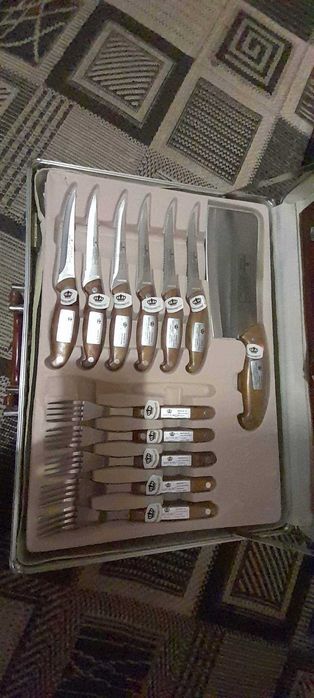 Набір професійних ножів