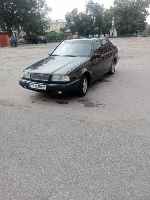 Автомобіль VOLVO