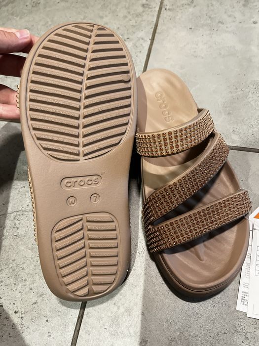 Crocs getaway gems strappy.Розмір w7,наш 37.Нереально блискучі,ексклюзив
