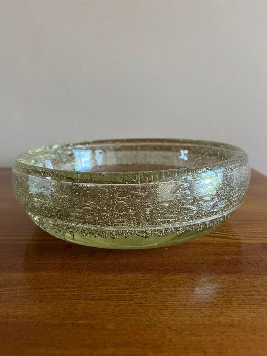 Misa szkło artystyczne bardzo napowietrzona  w odcieniu żółtym