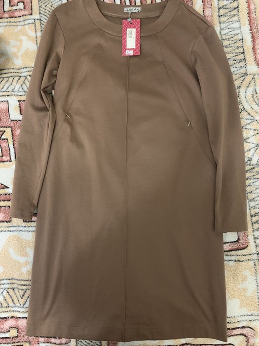 Плаття для вагітних і годуючих