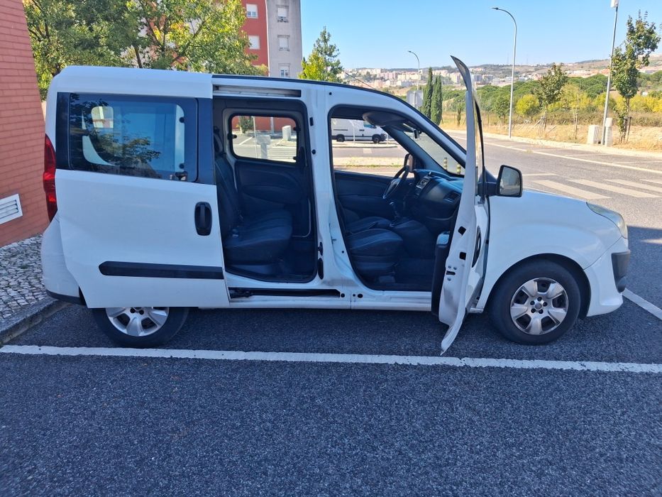 Fiat Doblo 1.3 Multijet 5 Lugares  2011