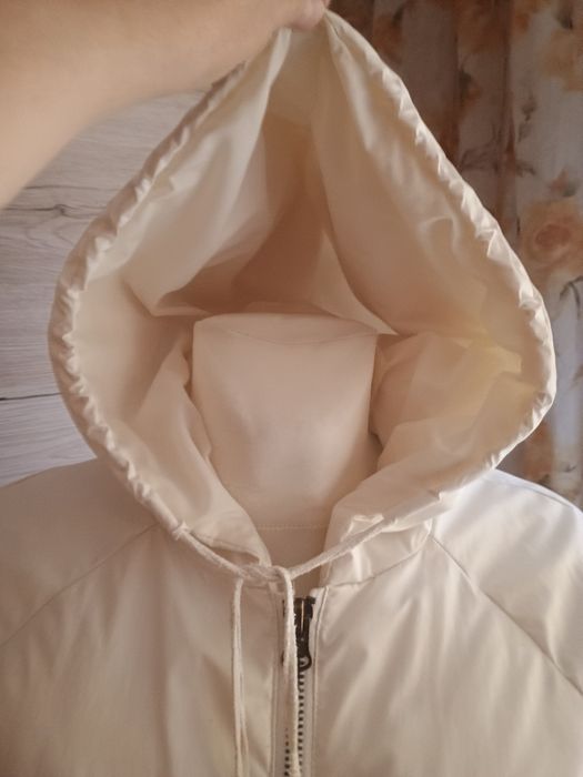 Kurtka puchowa z kapturem śmietankowa rozm 38 Backstage by Axara