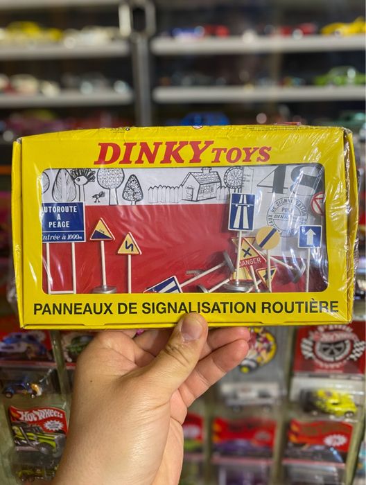 【中古】「未使用品」Dinky Dog: Complete Series [DVD] [Import] Dinky Dog: The Complete Series - Walmart.com