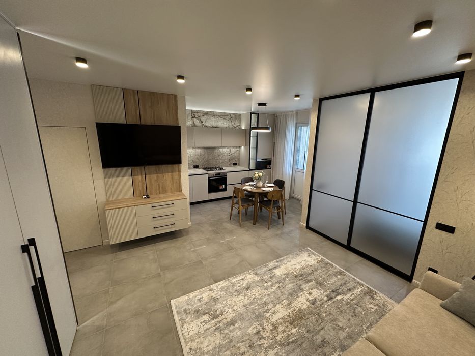 Сдам 1 ком ТРЦ Голливуд ЖК Лесной