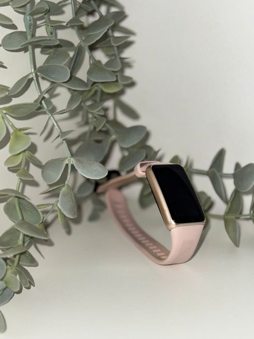 Huawei P30 Lite branco  e relógio Huawei band 6 Rosa