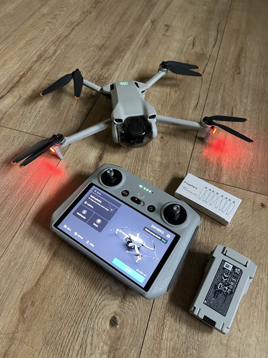 DJI mini 3 aparatura RC