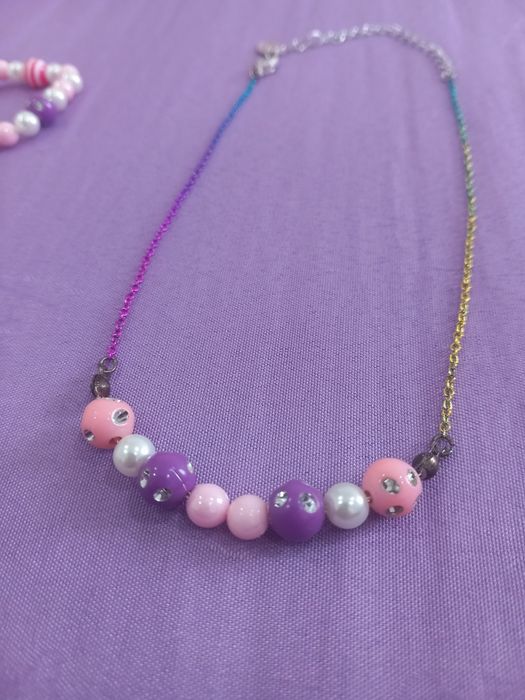 Pulseira e colar para criança