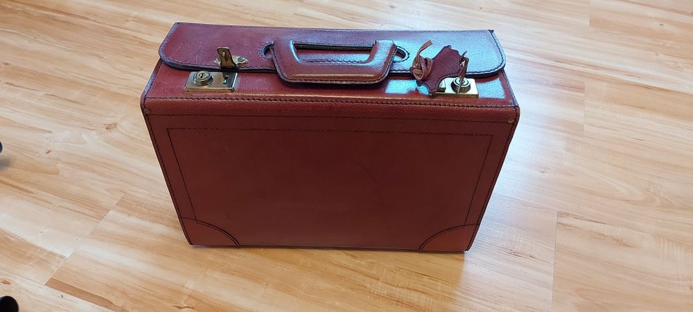 Walizka torba lekarska neseser skórzany skóra