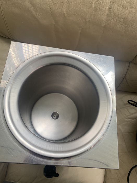 Maquina de manter leite quente64284139826819120