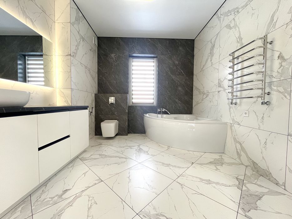 Будинок в затишному районі Бучі . Лісова частина