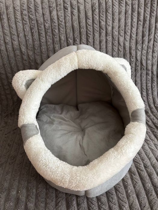 Будинок для котика 
Розмір 35 на 42